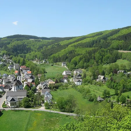 Mit Weitblick Bei *